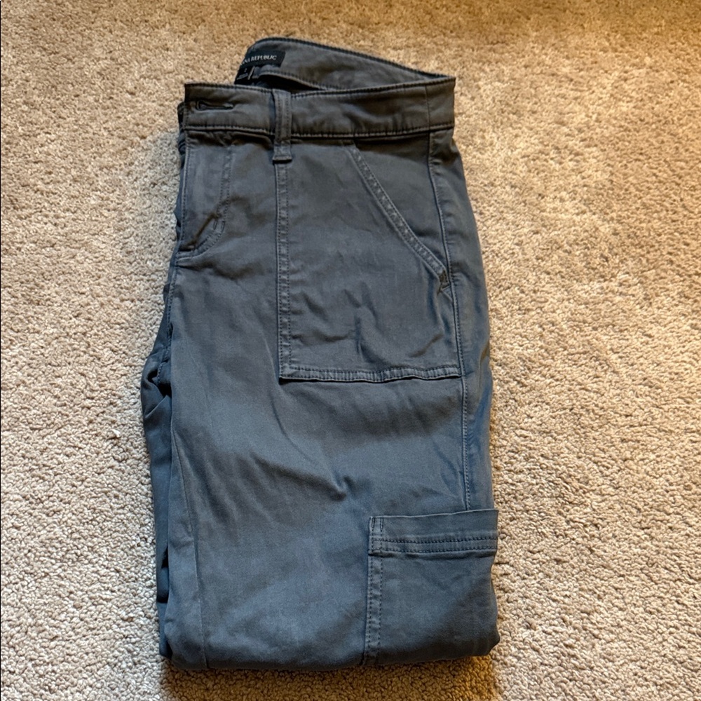 Banana Republic Cargo Gray Pants